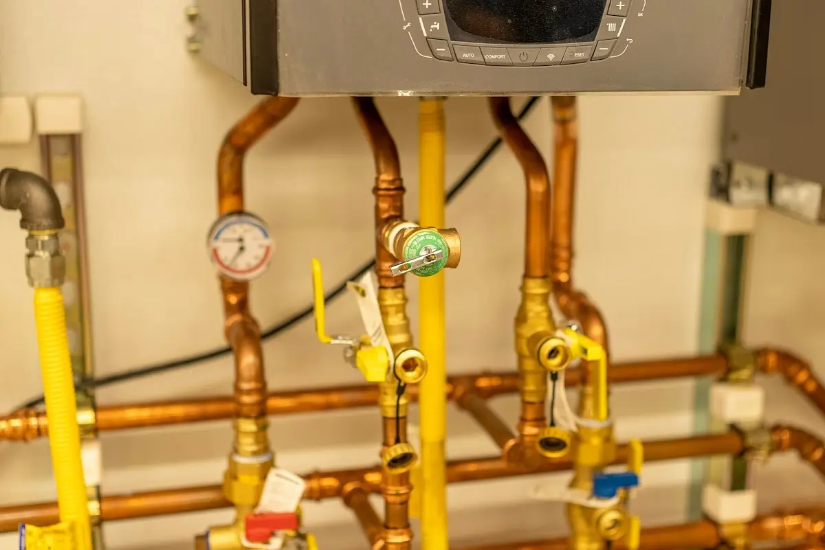 Licensed technician providing Sewer Cleanout for a homeowner in Fort Mohave